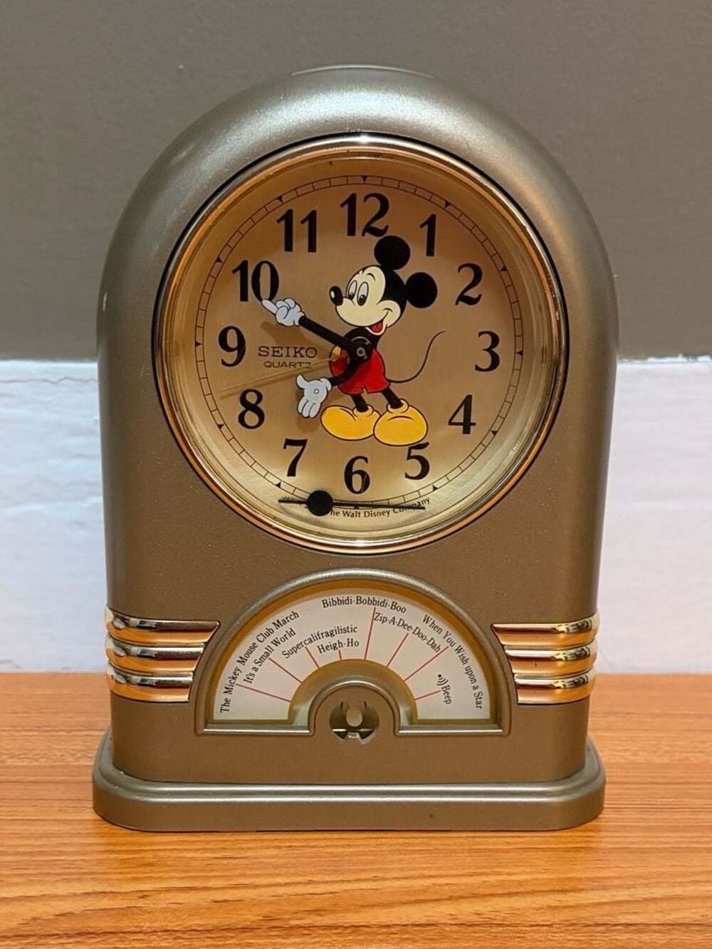 Vintage Seiko Quartz Disney Mickey Mouse Musical Jukebox Alarm Clock